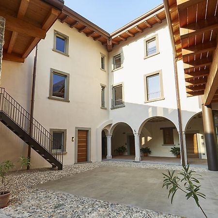 Palazzo Eleonora Bed and Breakfast Monasterolo del Castello Exteriör bild
