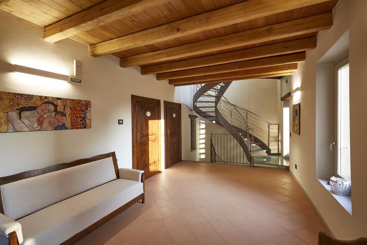 Palazzo Eleonora Bed and Breakfast Monasterolo del Castello Exteriör bild